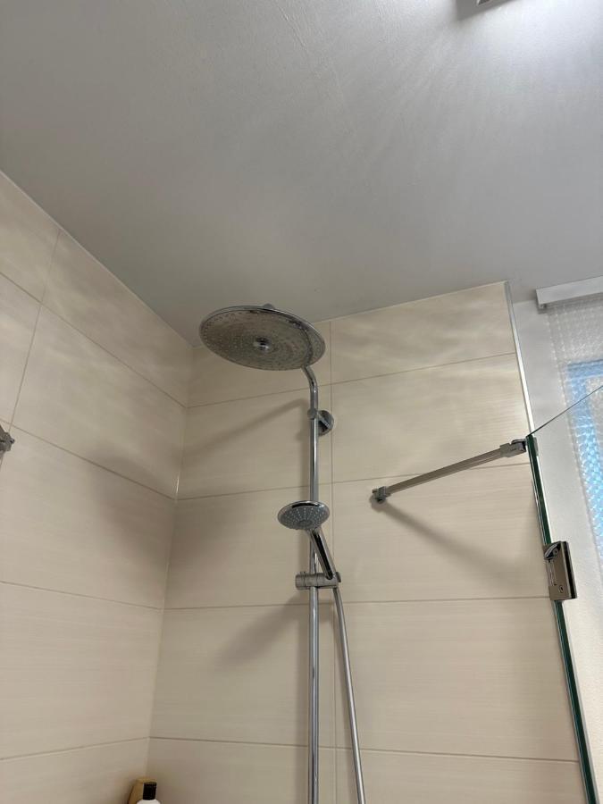 Traumhafte Haushaelfte Mit Kamin, Garten & Whirlpool Daire Berlin Dış mekan fotoğraf