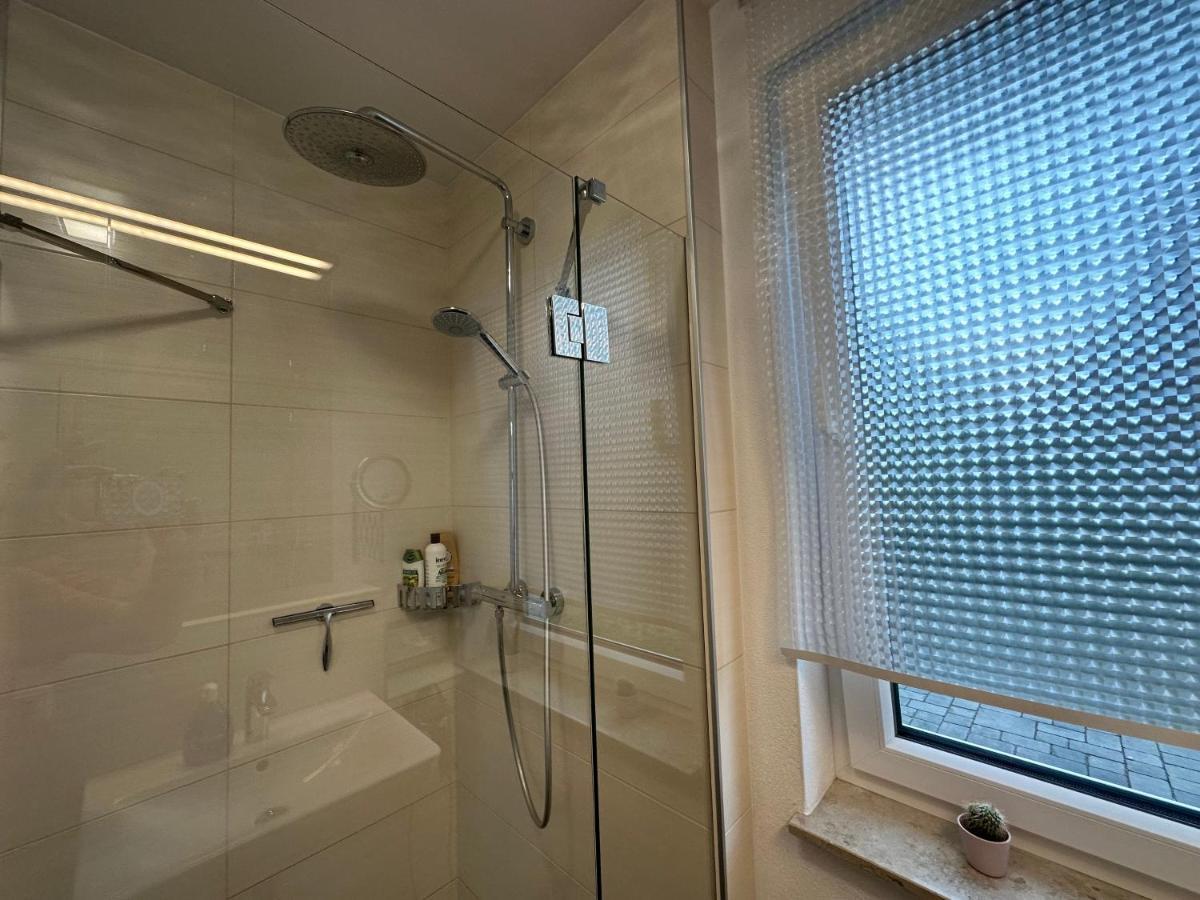 Traumhafte Haushaelfte Mit Kamin, Garten & Whirlpool Daire Berlin Dış mekan fotoğraf