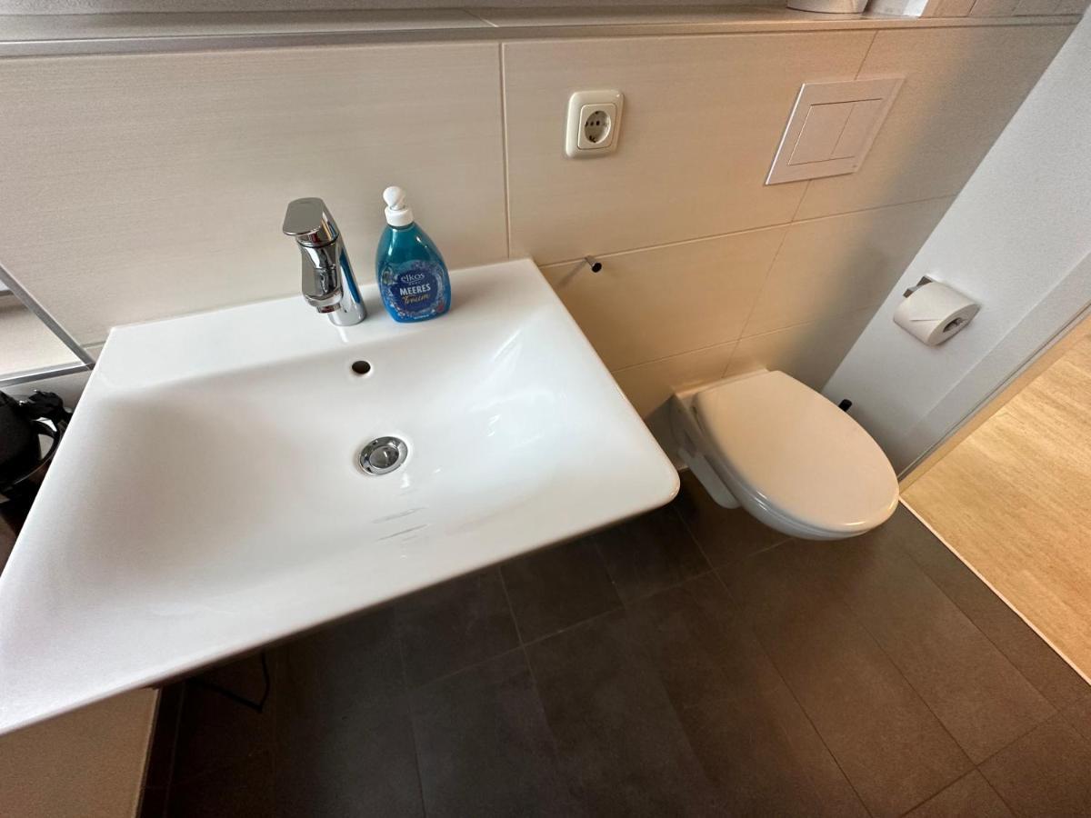 Traumhafte Haushaelfte Mit Kamin, Garten & Whirlpool Daire Berlin Dış mekan fotoğraf