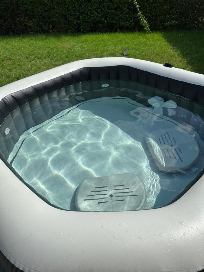 Traumhafte Haushaelfte Mit Kamin, Garten & Whirlpool Daire Berlin Dış mekan fotoğraf